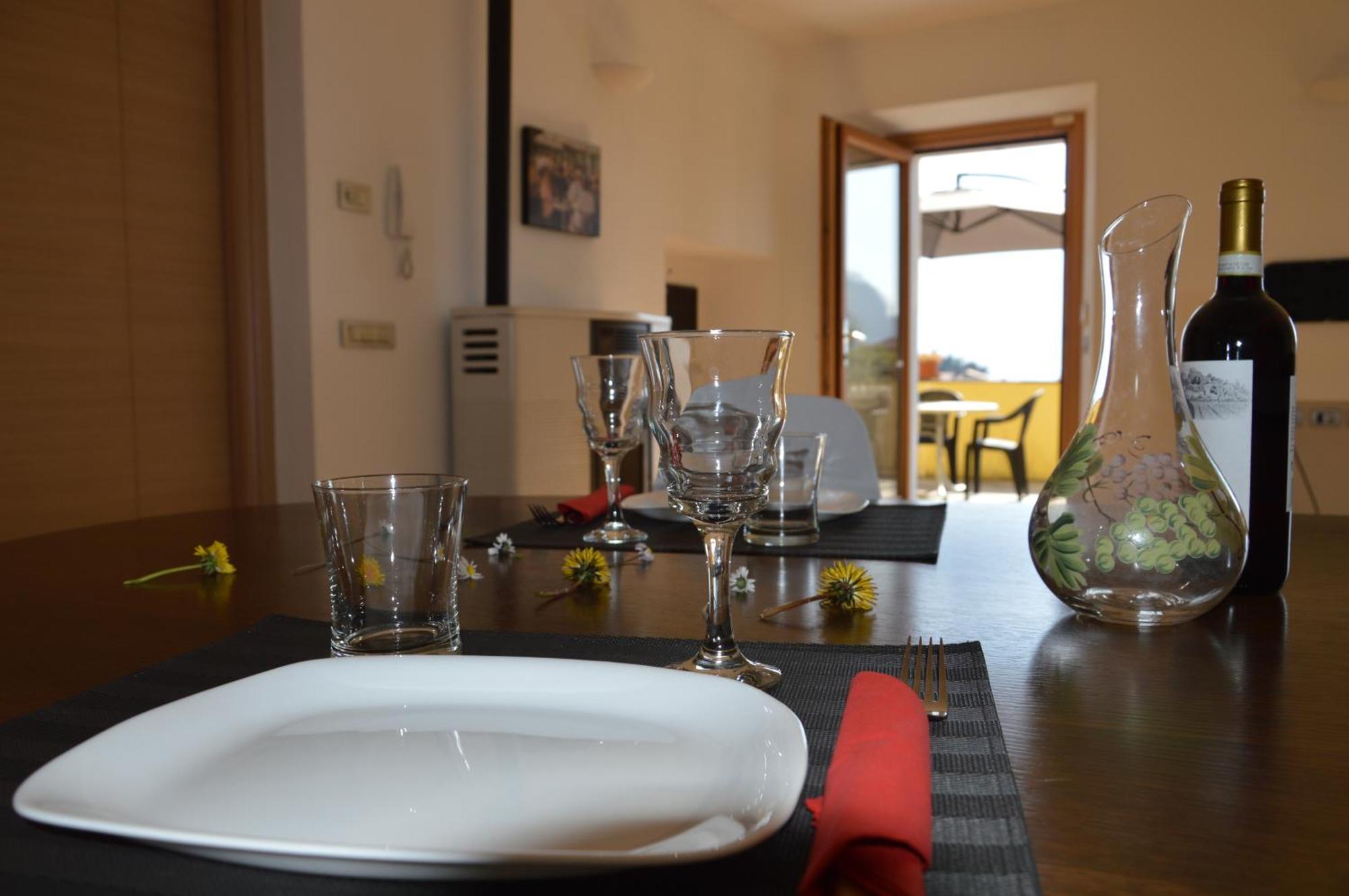Casa Carmen Apartment Lake Como Dongo Ngoại thất bức ảnh